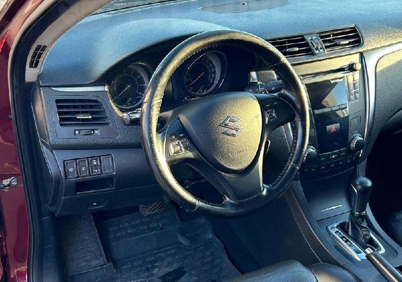 Suzuki Kizashi: недооцененный седан