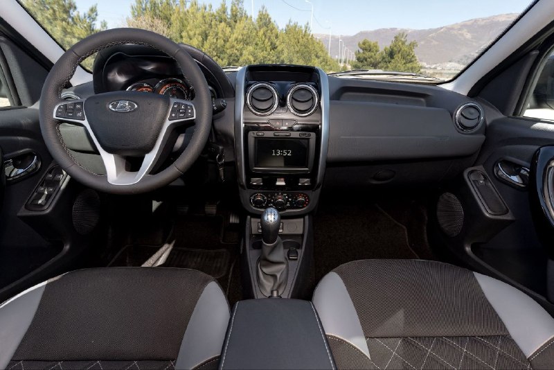 Обновления в модели LADA Largus: новые комплектации и версия Cross