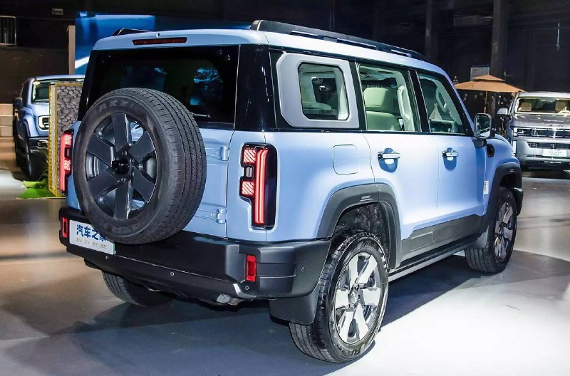 BAIC представляет новый гибридный внедорожник BJ40 Magic Core