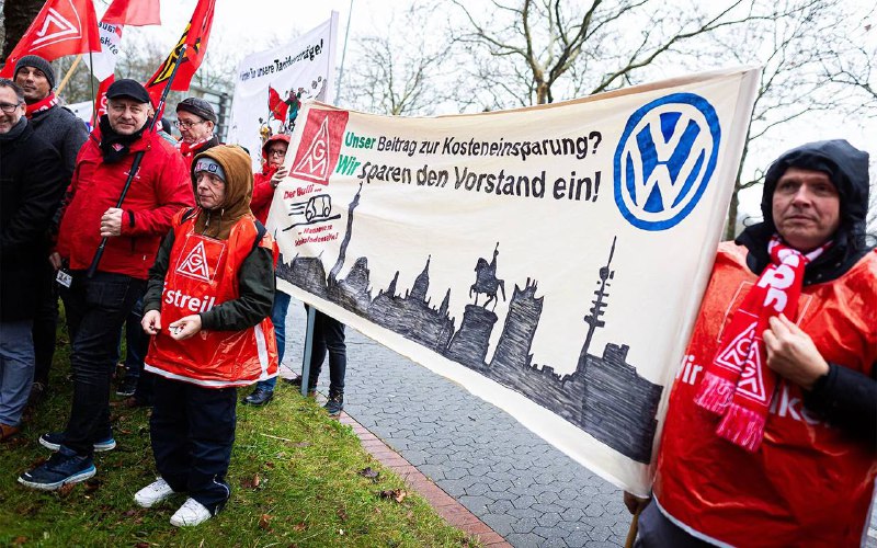 Забастовки сотрудников Volkswagen в преддверии Рождества