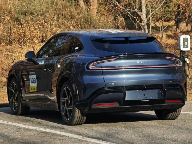 Xiaomi представила новый электромобиль YU7 SUV