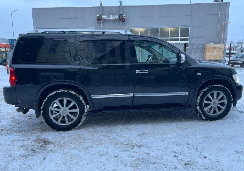Продажа Infiniti QX56 2007 года: мощный внедорожник с хорошим оснащением