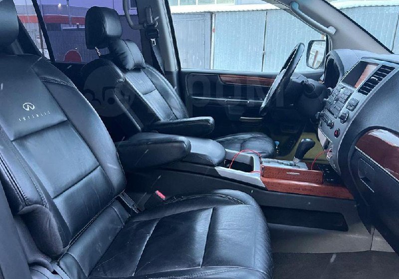 Продажа Infiniti QX56 2007 года: мощный внедорожник с хорошим оснащением