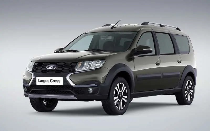 Новые версии Lada Largus Cross доступны у дилеров