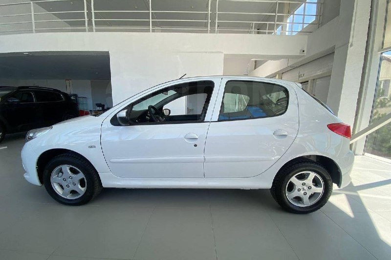 В России начали продажи бюджетных Peugeot 207i по сниженной цене