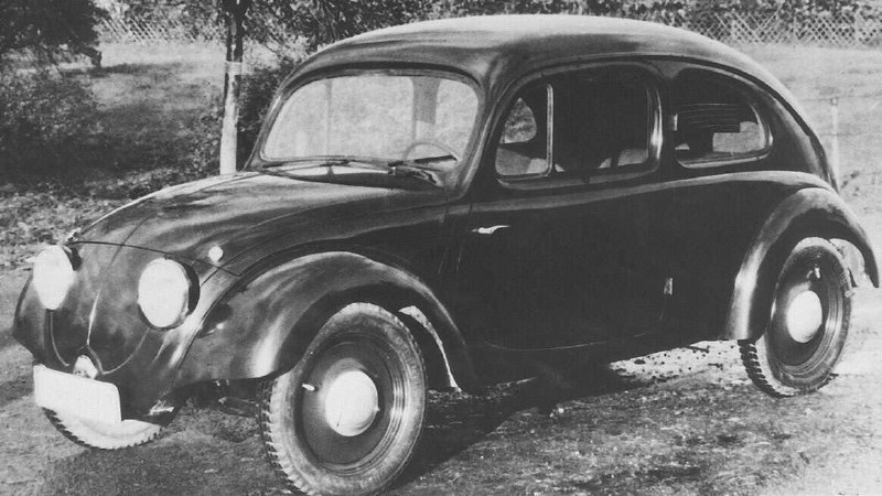 История Volkswagen Beetle: От Маленького Народного Автомобиля до Легенды