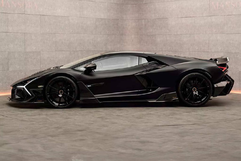 Mansory представляет уникальный тюнинг Lamborghini Revuelto