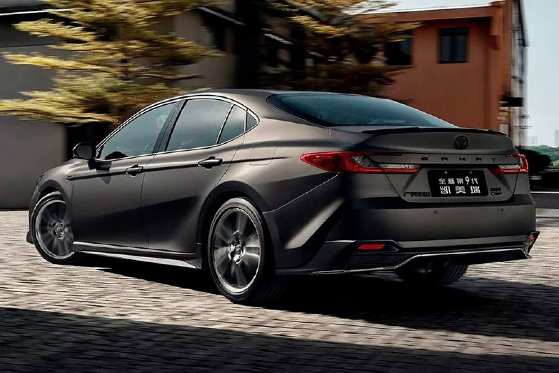 Toyota Launches Exclusive Camry Glorious Edition for China