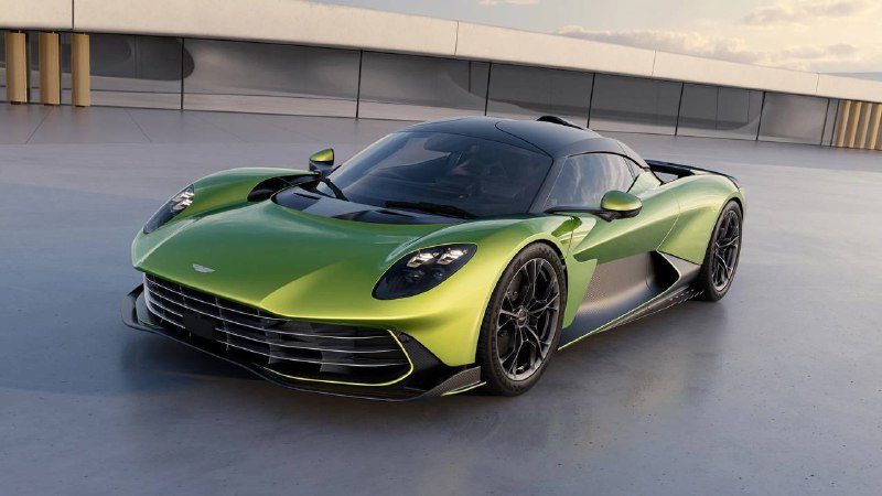 Aston Martin презентовал гиперкар Valhalla