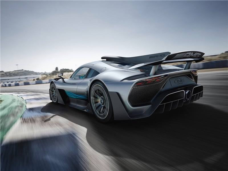 В Россию прибыл эксклюзивный гиперкар Mercedes-AMG ONE