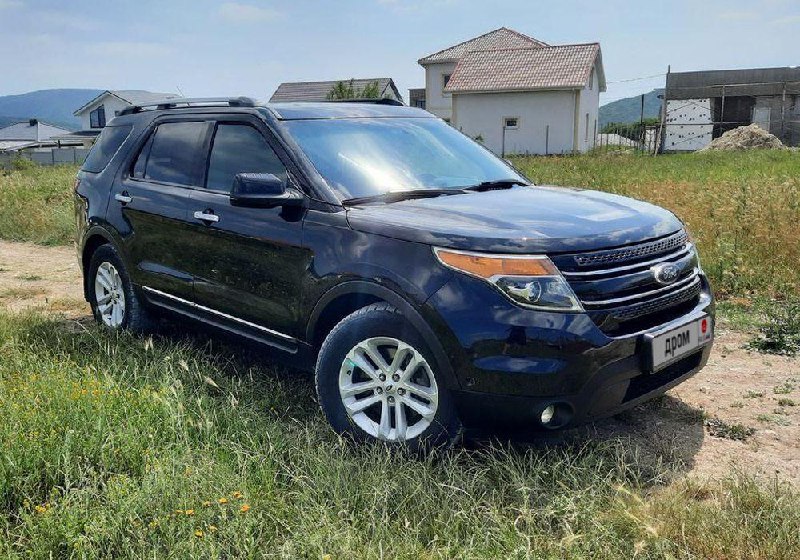 Ford Explorer 2013: Комфорт и мощь по доступной цене