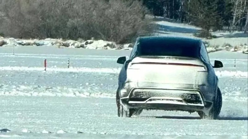 Обновленная Tesla Model Y: Новые шпионские снимки без камуфляжа