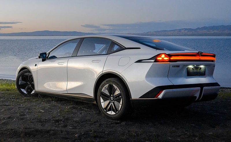 Новая Mazda 6e: Электрический лифтбек от Changan и Mazda