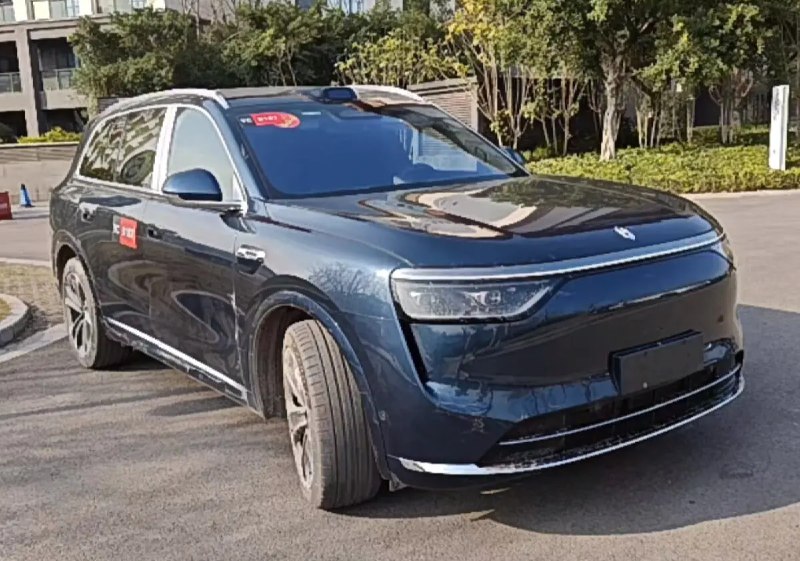 Новый кроссовер Aito M8 сертифицирован в Китае