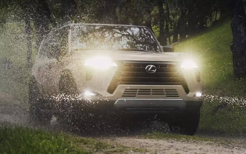 Проблемы с качеством новых внедорожников Lexus GX