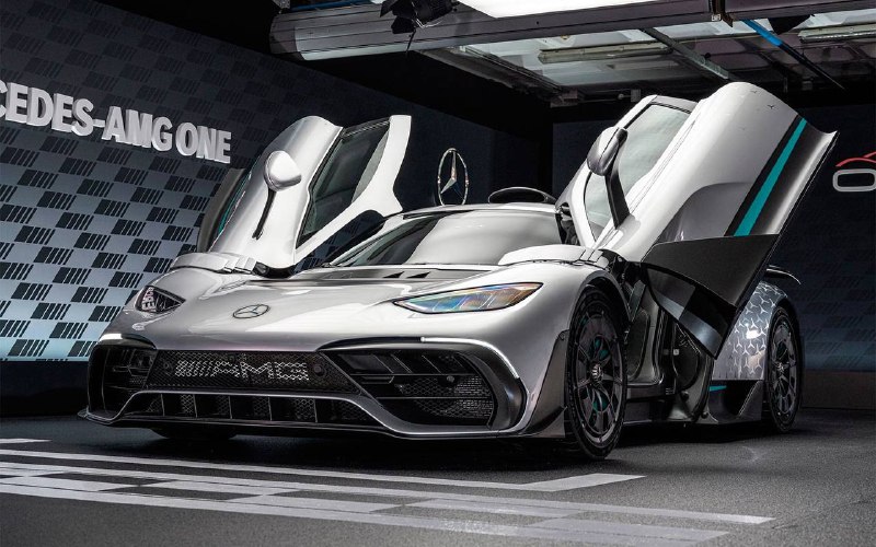 Уникальный гиперкар Mercedes-AMG ONE представлен в Москве