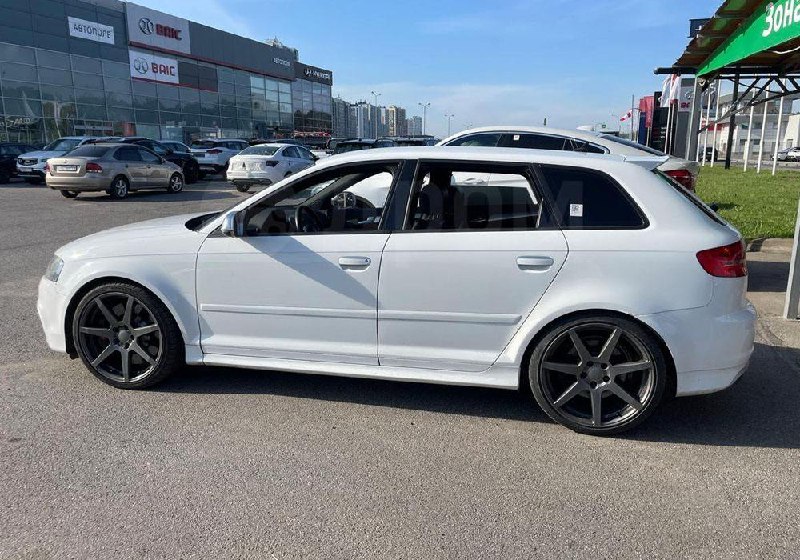 Audi RS3 2012 года: Тест драйв и мнение о покупке