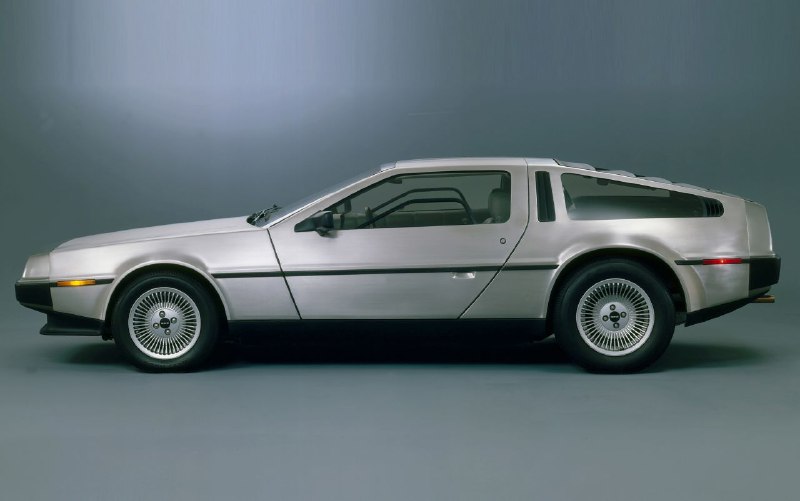 История спорткара DeLorean: от успеха до трагедии