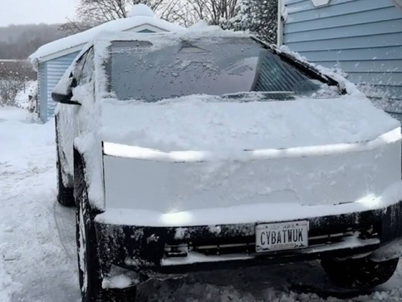 Проблемы Tesla Cybertruck с зимними условиями