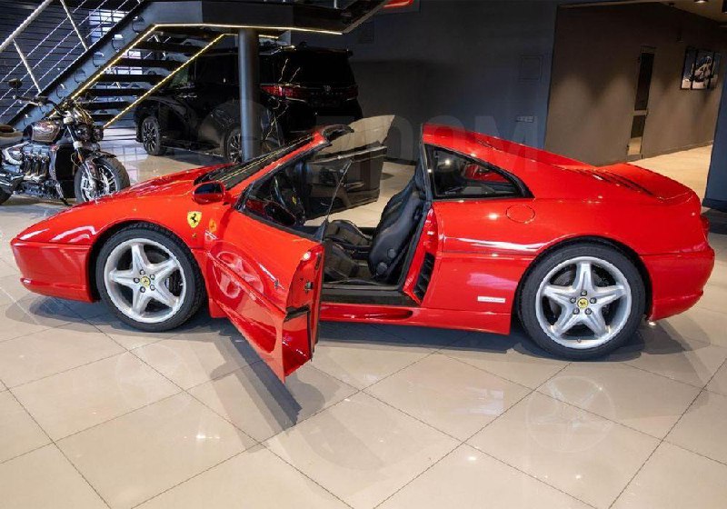 Эпохальный Ferrari F355 1998 года на продаже в Москве