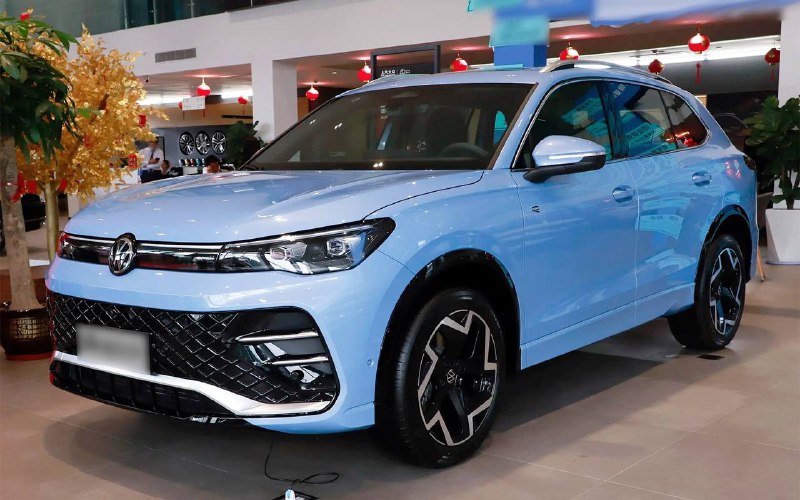 Новая версия Volkswagen Tiguan L Pro доступна в России