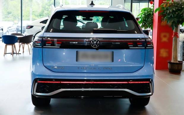Новая версия Volkswagen Tiguan L Pro доступна в России