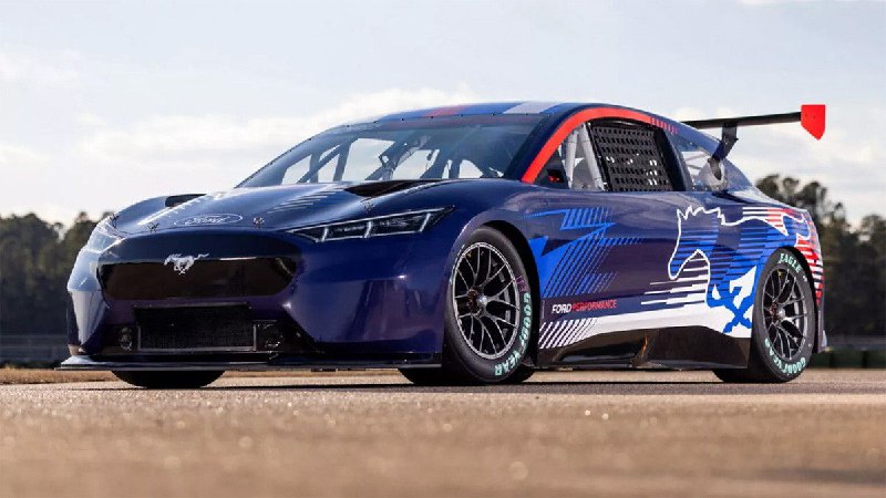 Ford Performance готовится к возвращению в гонки на выносливость