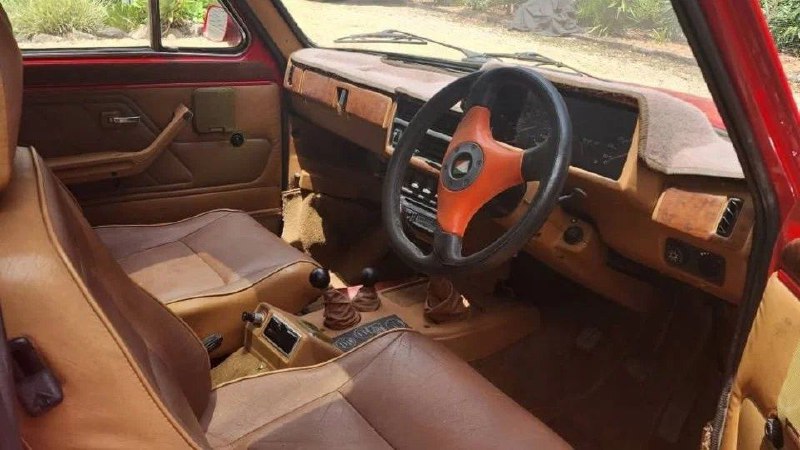 Австралийская продажа уникальной LADA Niva Swagman