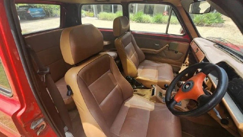 Австралийская продажа уникальной LADA Niva Swagman
