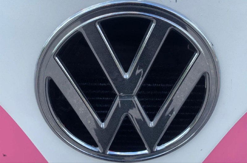 Volkswagen оспаривает аукционы старинных кей-каров