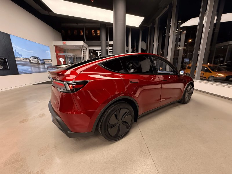 Tesla Model Y: Новые модели в продаже