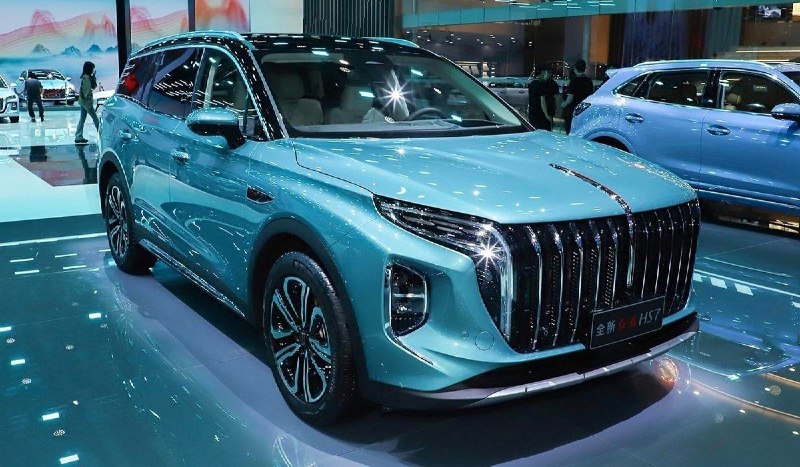 Начало продаж новых моделей Hongqi в России