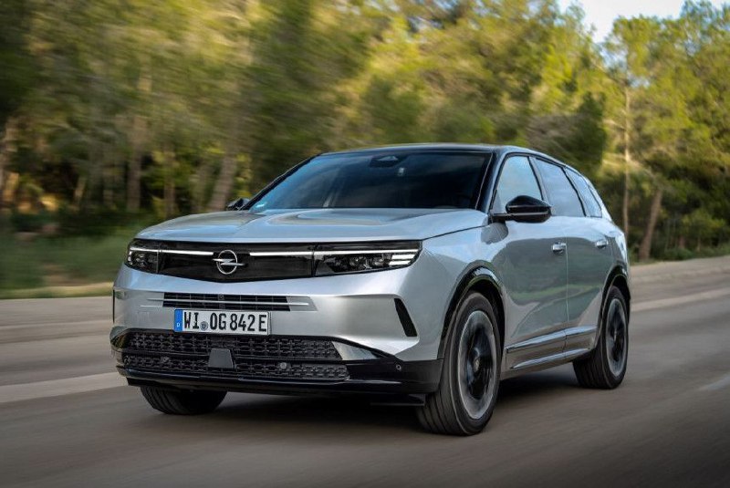 Гибридный Opel Grandland преодолел 1115 км без подзарядки