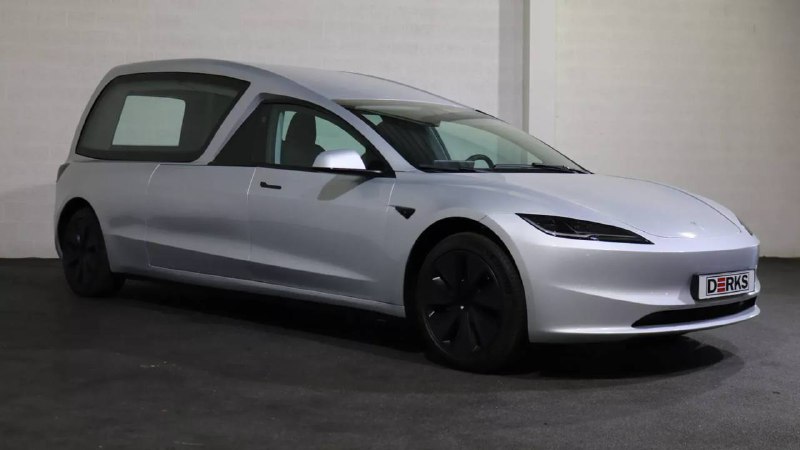 Трансформация Tesla Model 3 в уникальный катафалк
