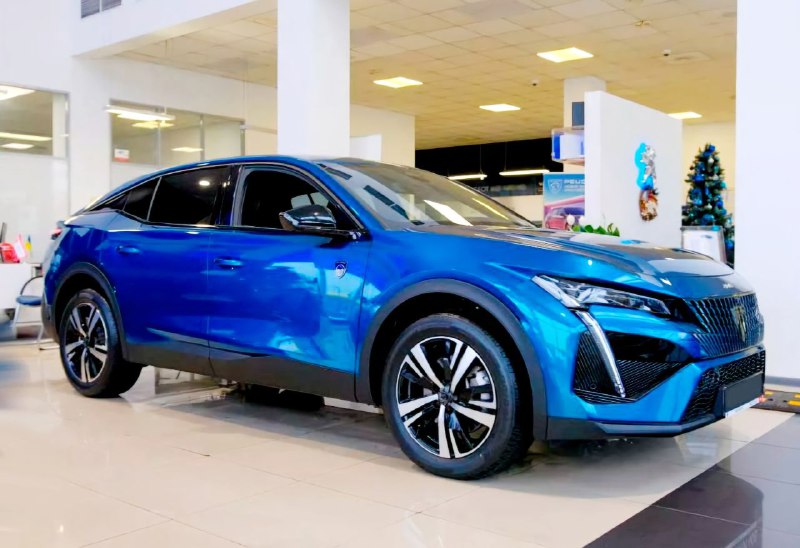 Peugeot 408X: новый кросс-лифтбек поступил в продажу в России