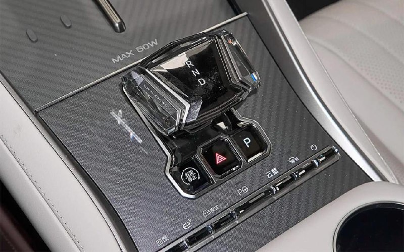 Китайский универсал Denza Z9 GT с мощным двигателем появился на российском рынке