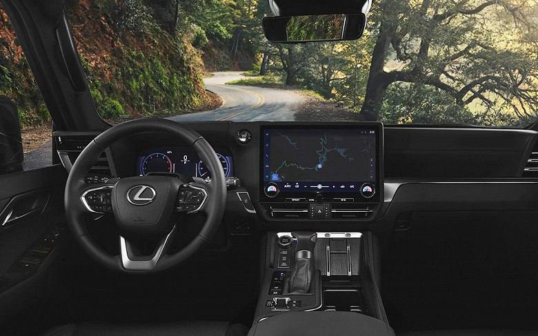 Новый Lexus GX: как он сравнивается с Toyota Land Cruiser 300