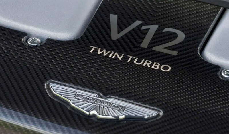 Aston Martin сохраняет механические коробки и V12, но с оговорками