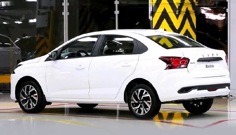 Ожидаемая цена LADA Iskra: от 1,3 до 1,6 млн рублей