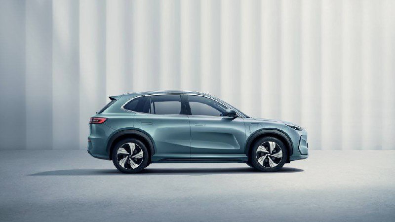 Выход электрического кроссовера Geely EX5 в Россию