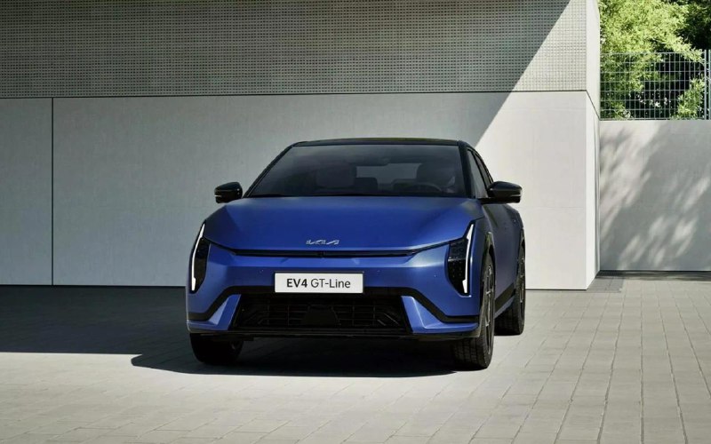 Новая модель Kia EV4: двухкузовные варианты и спортивные модификации