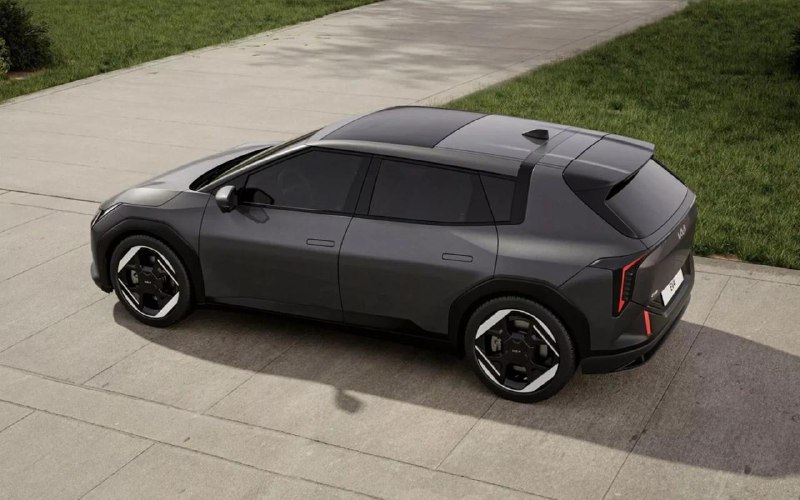 Новая модель Kia EV4: двухкузовные варианты и спортивные модификации