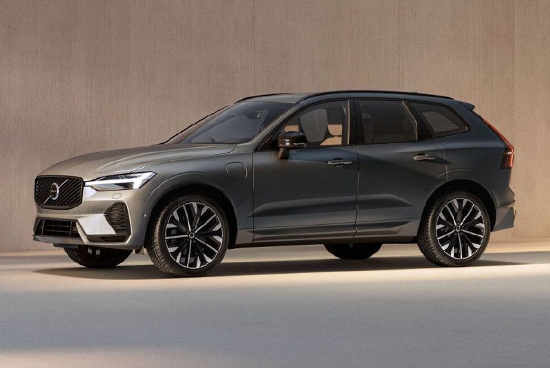Обновленный кроссовер Volvo XC60: второе обновление модели