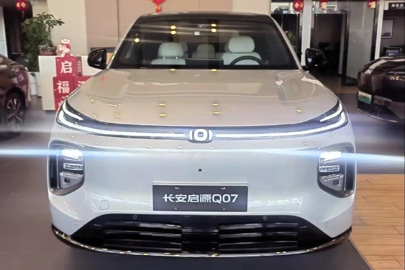 Новый кроссовер Changan Nevo Q07: особенности и характеристики