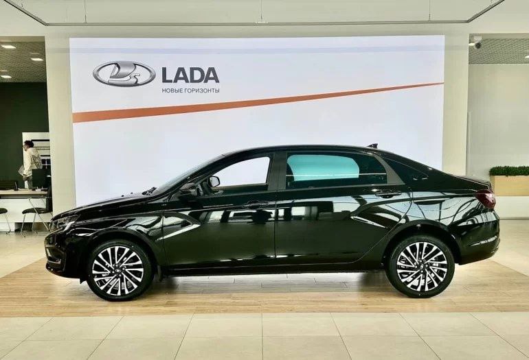 Начало продаж LADA Aura в Беларуси