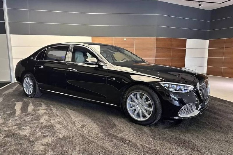 Бронированный Mercedes-Maybach S 680 выставлен на продажу в Москве