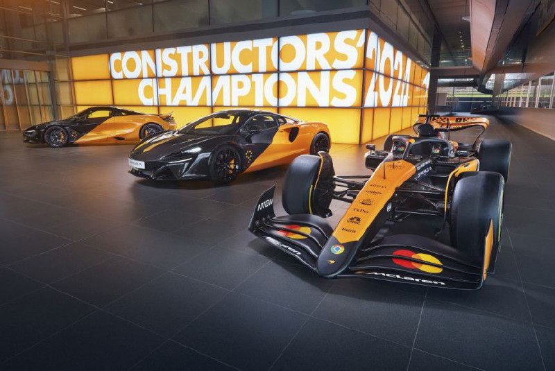 McLaren представила специальную версию MCL38 в честь Формулы-1