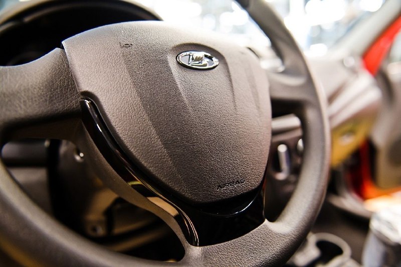 АВТОВАЗ опроверг слухи о рисках подушек Takata для моделей LADA
