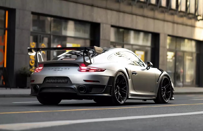 Мощный Porsche 911 GT2 RS: Усовершенствования от Manhart
