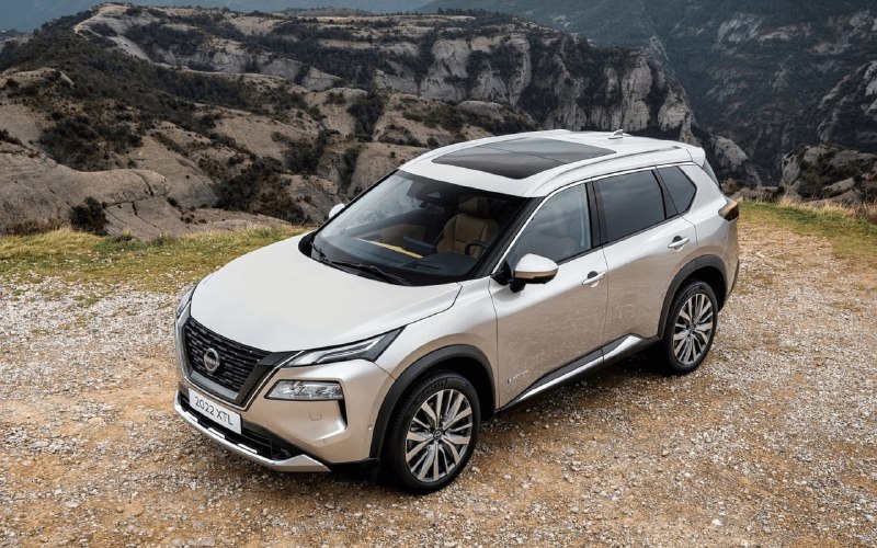 Новый гибридный кроссовер Nissan X-Trail E-Power